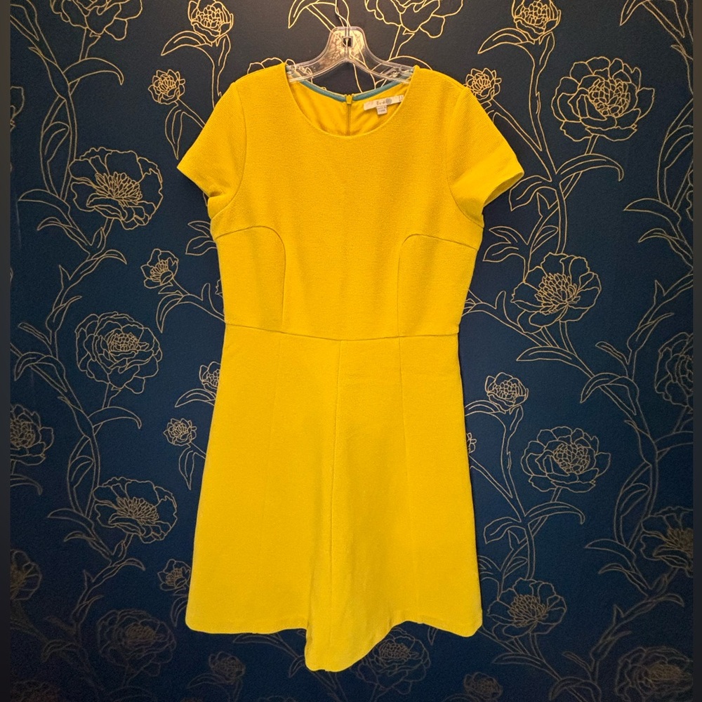 BODEN short sleeve YELLOW textured SHAPED a-line DRESS size 10r